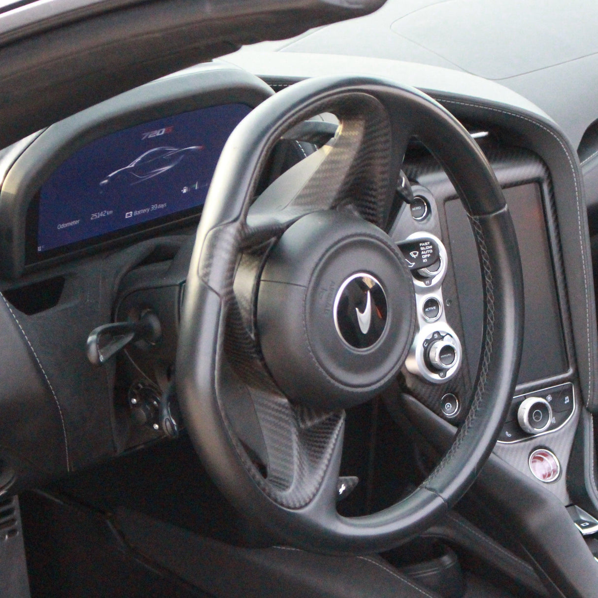 Mclaren 720s 2021 - Sydney Luxury Car Rental