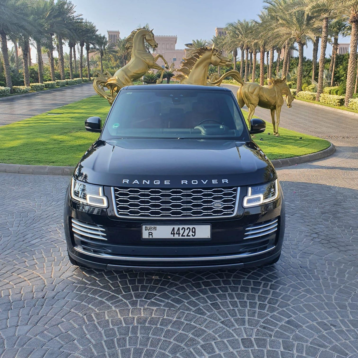 Range Rover Autobigraphy 2021 - Sydney Luxury Car Rental