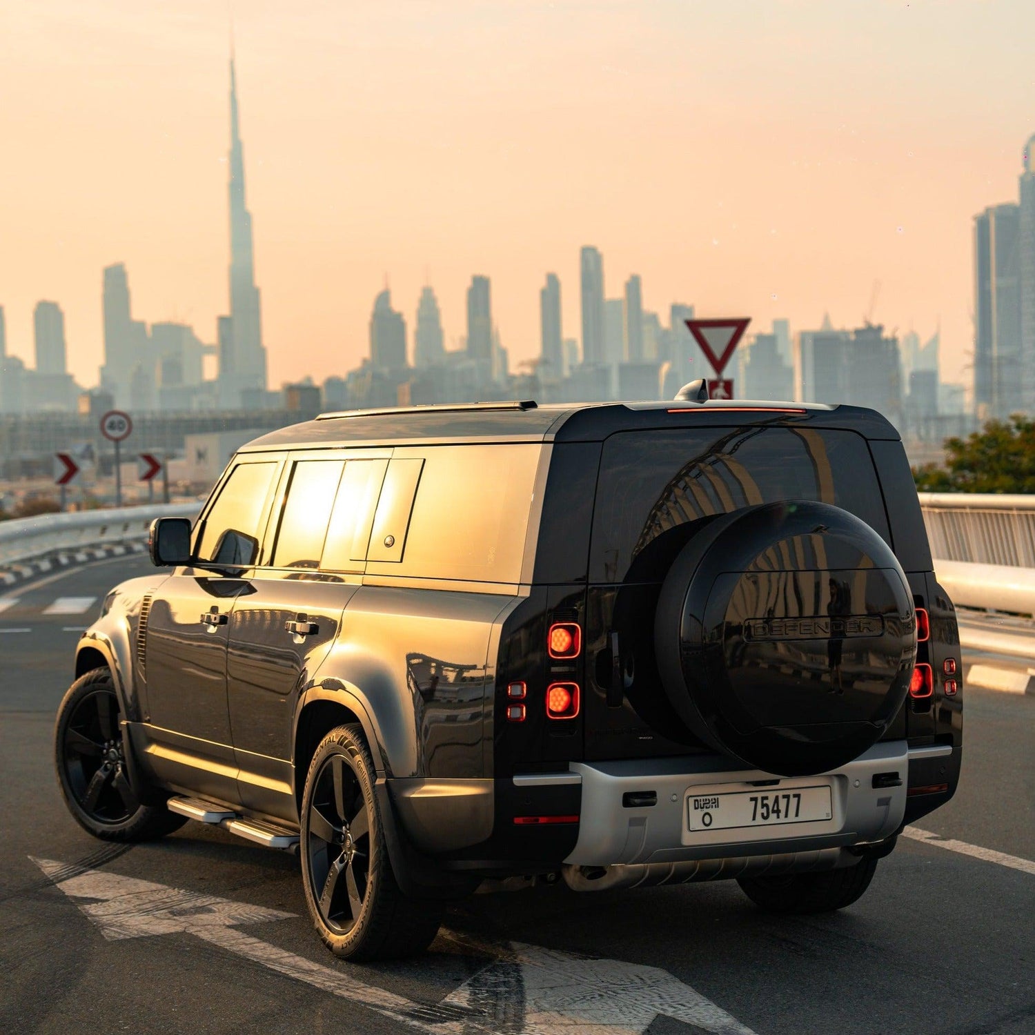 Rent Range Rover Defender 2023 In Dubai – Sydney Luxury Car Rental